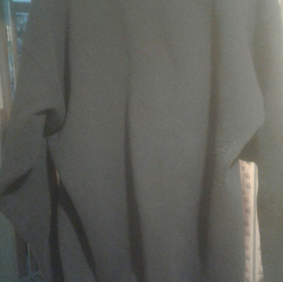 Large sweatshirt pullover - Picture 7 of 7